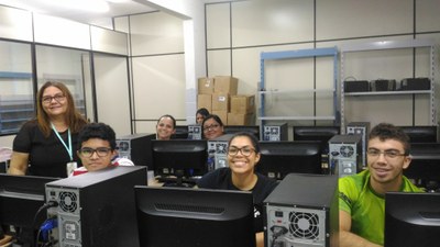 Oficina sobre “Capacitação em base de dados”, ministrada pela bibliotecária Maria de Fátima Freire de Araújo.