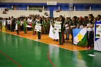 Professor de Roraima recebe homenagem durante abertura dos JIFs, em Manaus