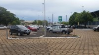 Servidores e alunos devem realizar troca do adesivo para utilização do estacionamento interno   