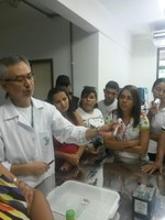 Visita ao Instituto Nacional de Pesquisas da Amazônia contribui para formação técnica de futuros profissionais