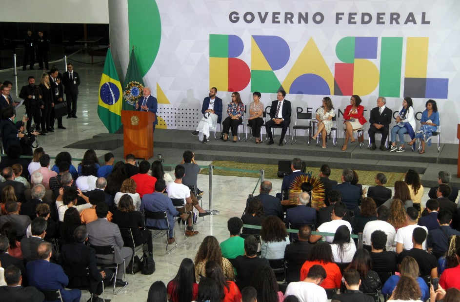 Governo Federal anuncia reajuste de bolsas do CNPq e da CAPES