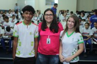 EDUCAÇÃO NO TRÂNSITO - Crianças do conjunto Cidadão recebem orientações de estudantes do IFRR