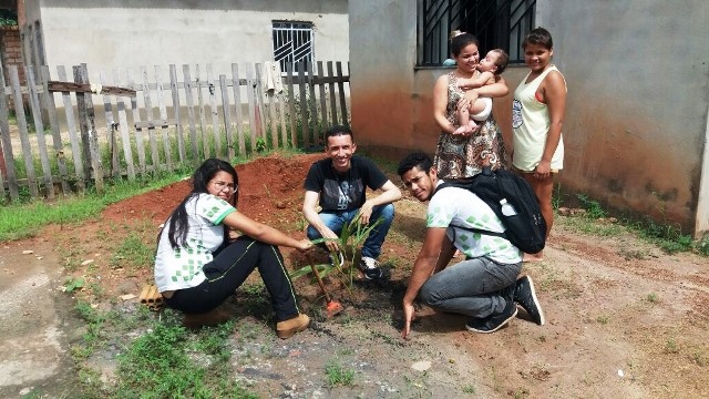 IF COMUNIDADE – Moradores do Conjunto Cidadão recebem ações ambientais de alunos do CBVZO